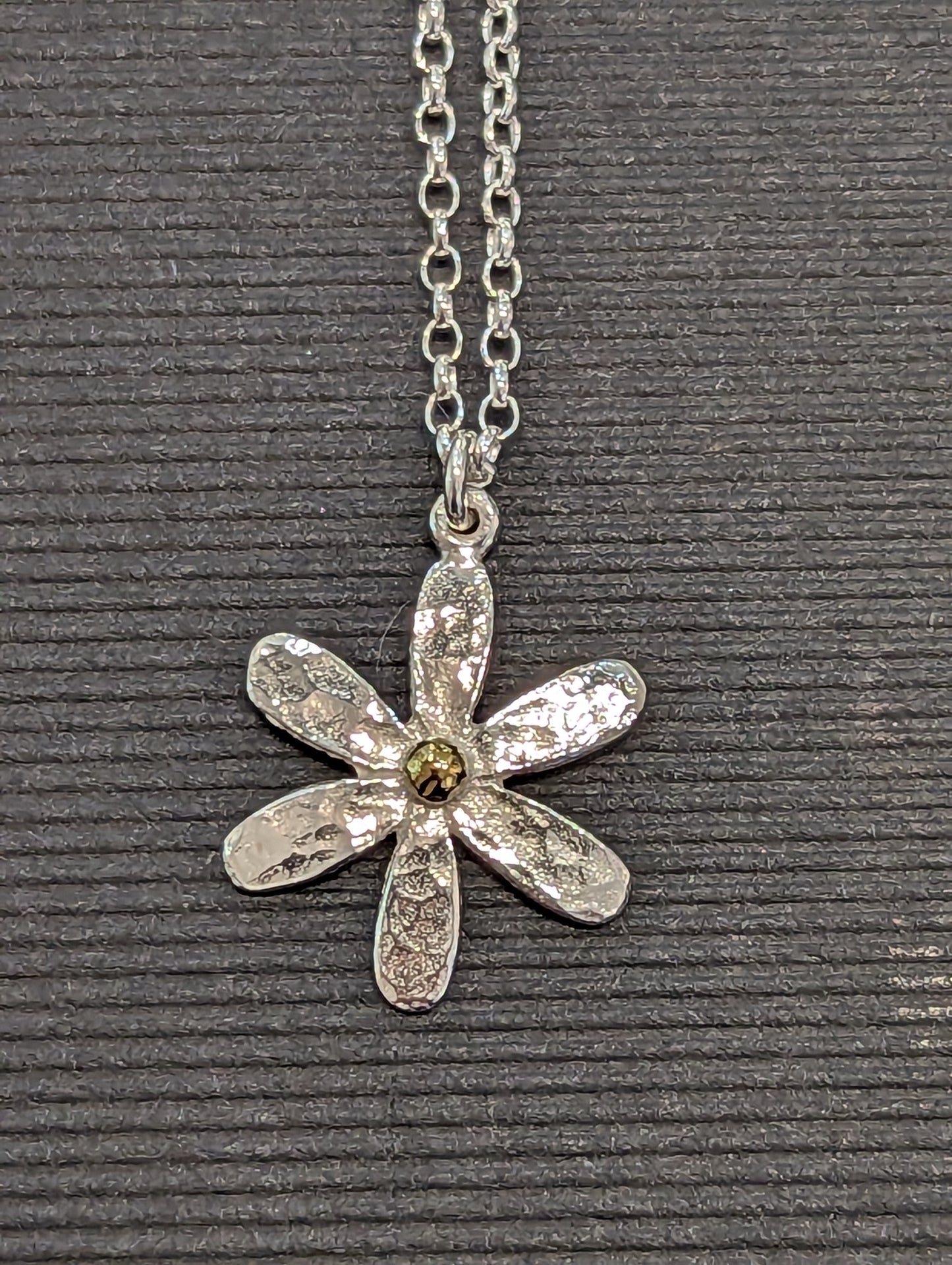 Peter Kibbles - Large Daisy Necklace