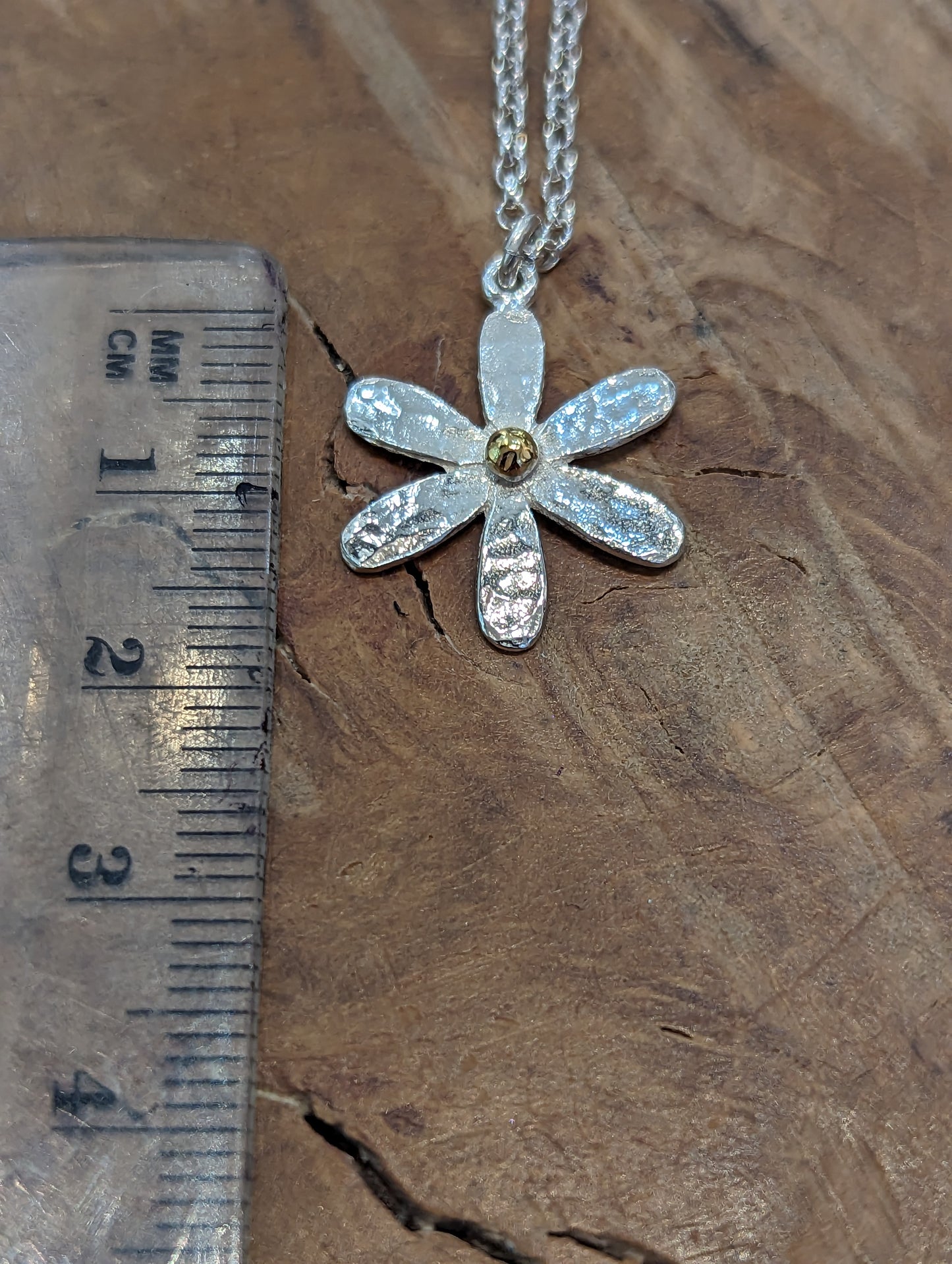 Peter Kibbles - Large Daisy Necklace